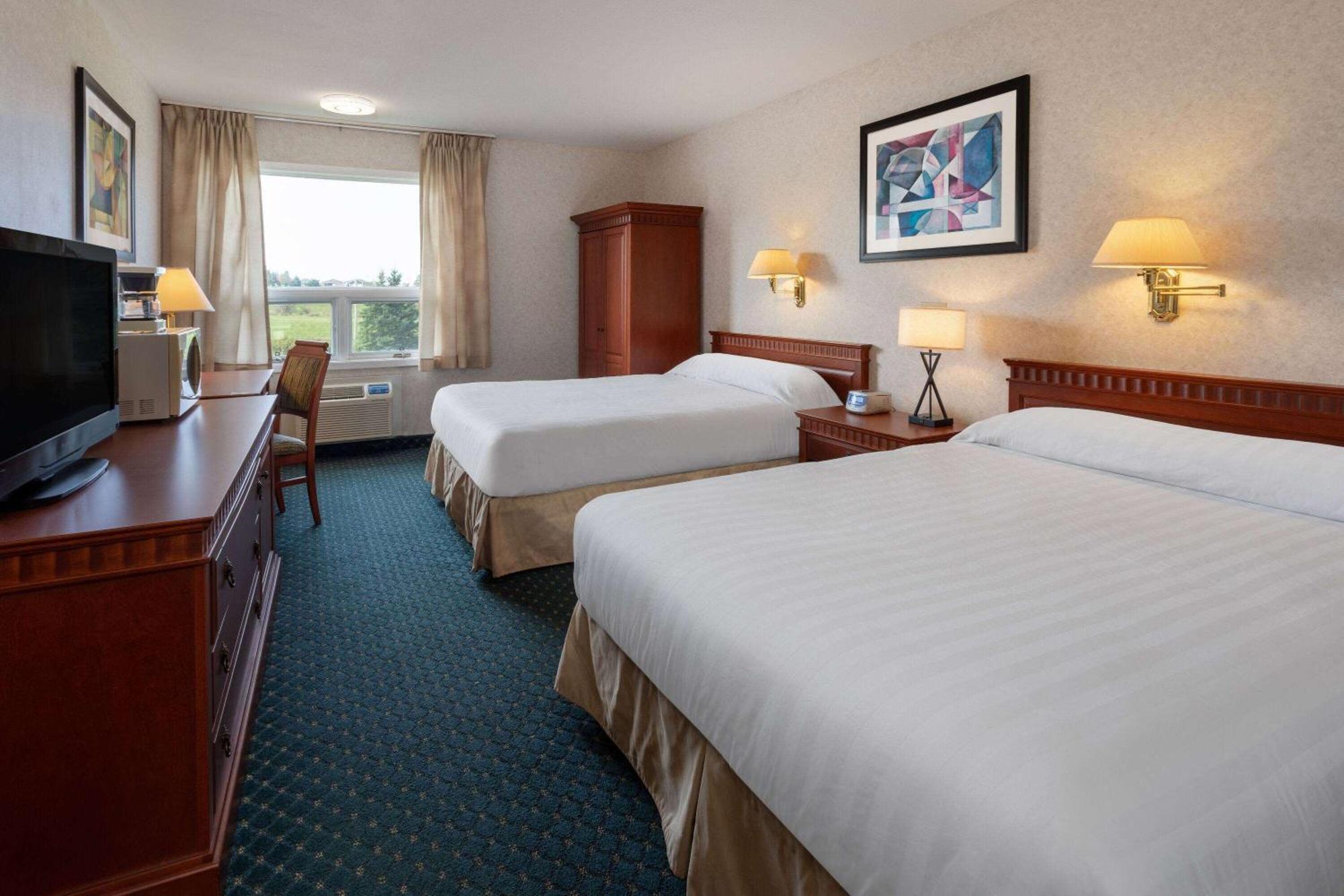 Travelodge By Wyndham Amherst Exterior photo