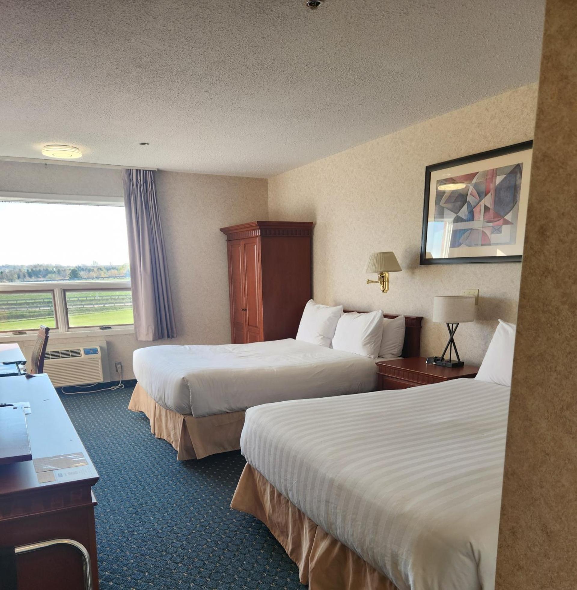 Travelodge By Wyndham Amherst Exterior photo